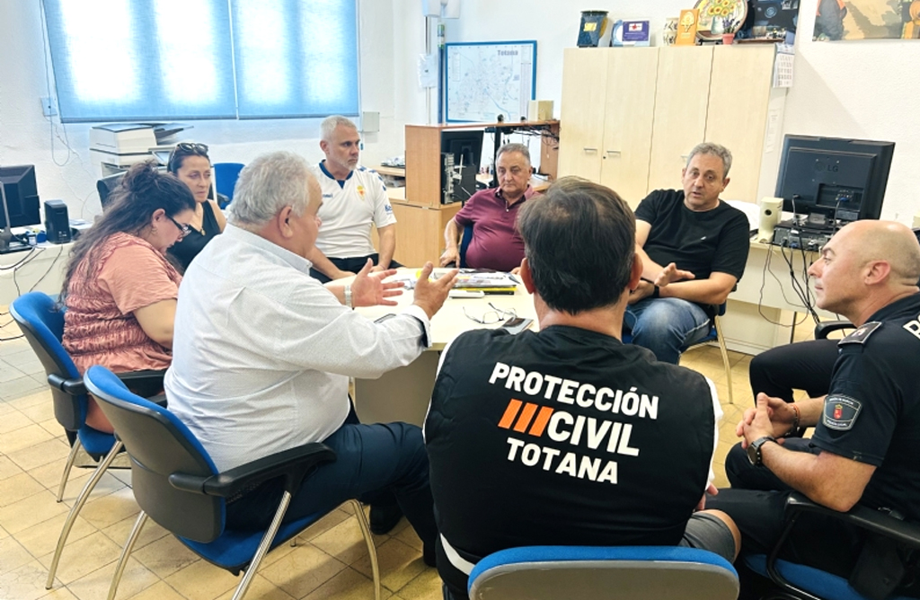 Totana activa el protocolo de emergencia por alerta roja ante temperaturas de hasta 44� y riesgo de tormentas