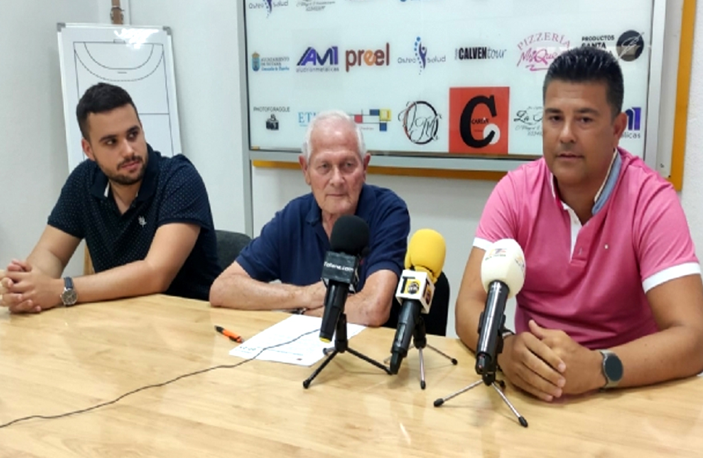 Joaquín Medina Fernández es el nuevo entrenador de 3ª División del Club Fútbol Sala Capuchinos