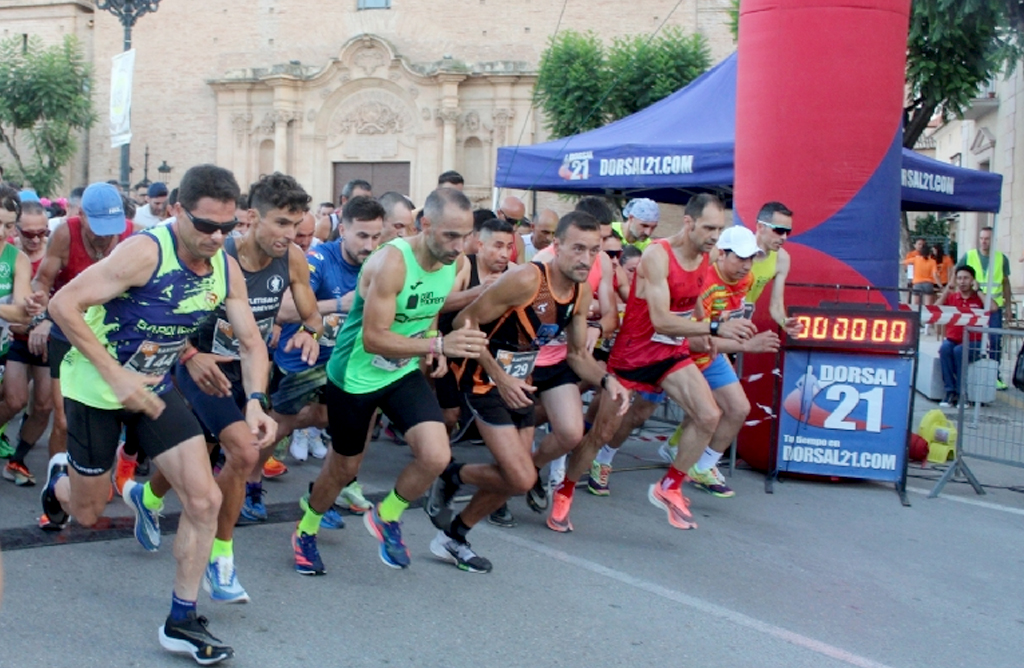 Un total de 275 atletas finalizaron la Carrera Popular “5K Fiestas de Santiago Totana 2023”