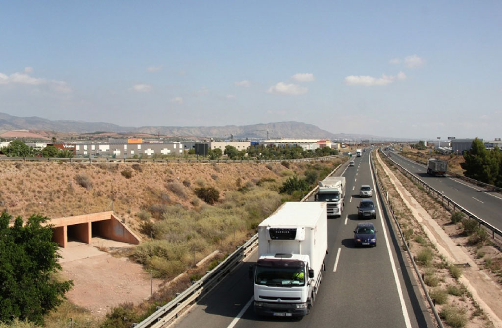 El alcalde de Totana realiza una petición al Ministerio de Fomento para mejorar las comunicaciones en el valle del Gudalentin