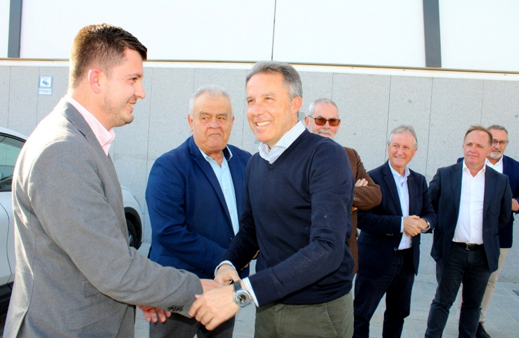 El alcalde apela a la sensibilidad del Ministerio en un encuentro interterritorial por la crisis del pulg�n