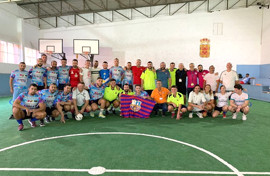 La Pea Barcelonista de Totana coorganiza un triangular de ftbol sala en el centro penitenciario