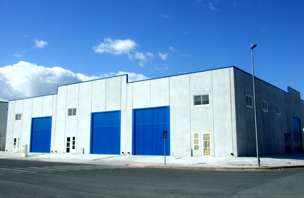 Se construirán dos naves modulares industriales en “El Saladar” por más de 170.000 euros