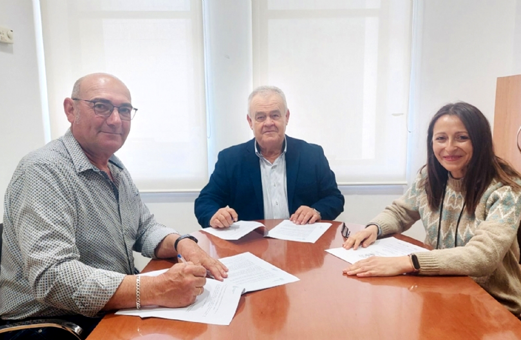 La Asociacin de Vecinos de El Raiguero bajo gestionar el local social Julin Muoz