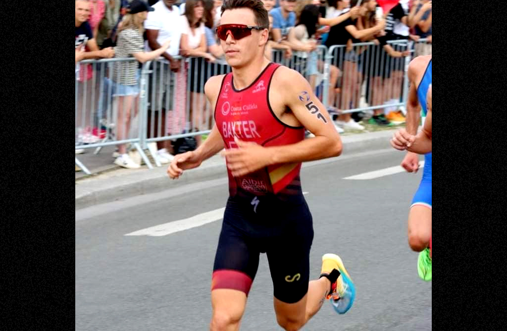 Sergio Baxter, entra en la meta en la 15 posición de élite masculina en el Test Event de los Juegos Olímpicos de París 2024