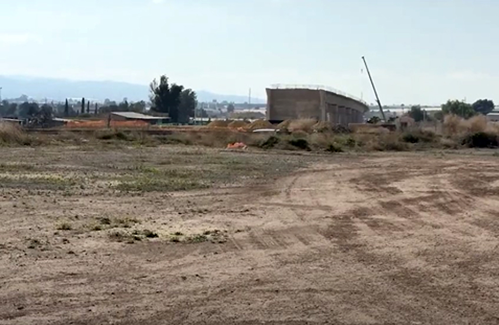 Adjudican la instalacin de una tubera de distribucin de agua potable en el Camino de Los Sifones