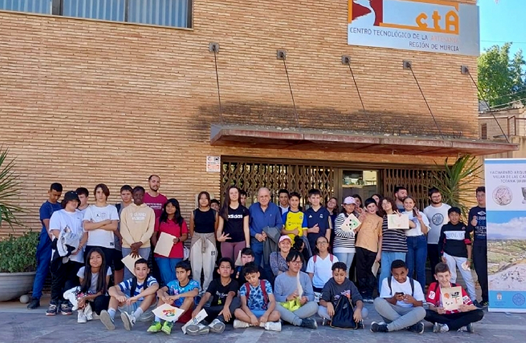 Los jóvenes de Totana siguen acercándose al pasado del municipio