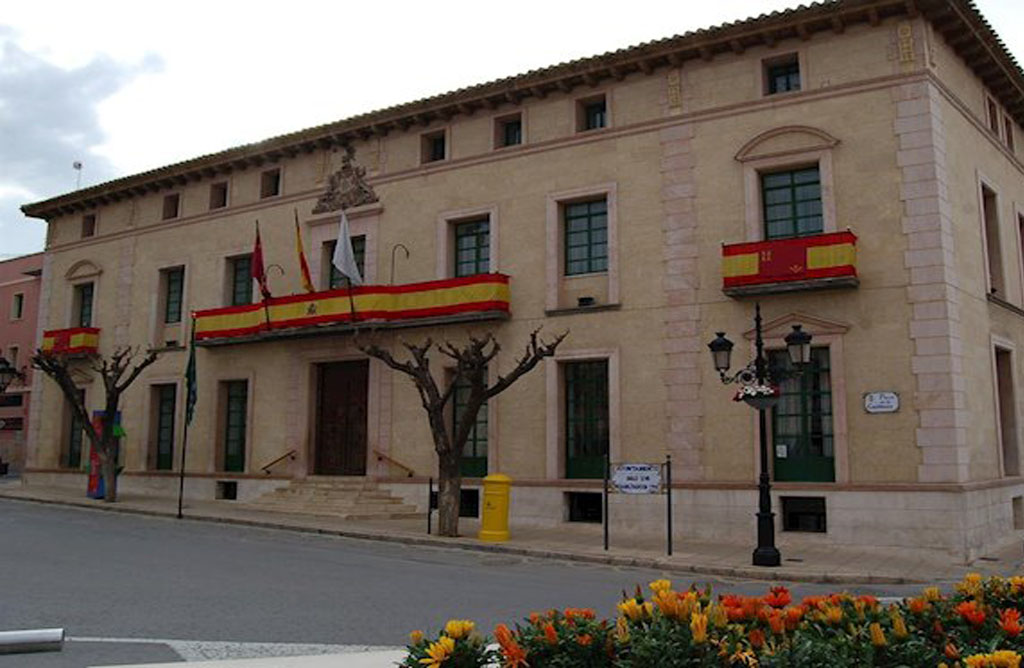 La Junta de Gobierno Local adjudica el contrato de póliza de seguros de daños materiales del Ayuntamiento de Totana